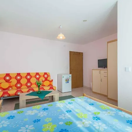 Susnjar/biograd Riviera 17877 Apartment