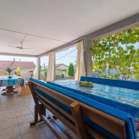Susnjar - Biograd Riviera 17877 *