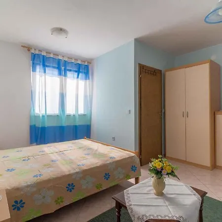 Susnjar - Biograd Riviera 17877 * Kruševo