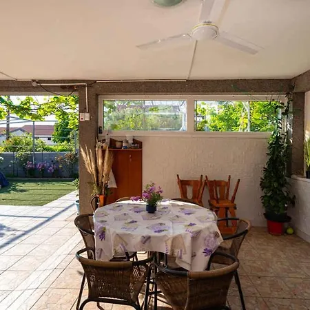 Susnjar/biograd Riviera 17877 Apartman Kruševo