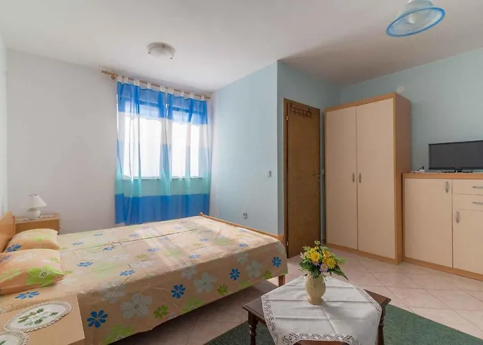 Susnjar - Biograd Riviera 17877 * Kruševo
