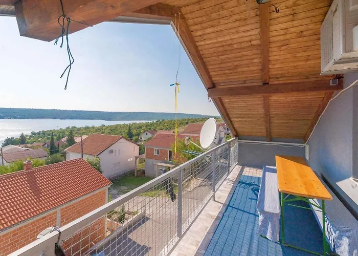 Susnjar - Biograd Riviera 17877 * Kruševo